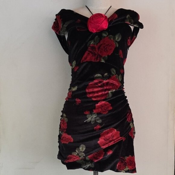 NWT FOR LOVE AND LEMONS BIANCA RUCHED FLORAL VELVET MINI DRESS SIZE S - Picture 3 of 7